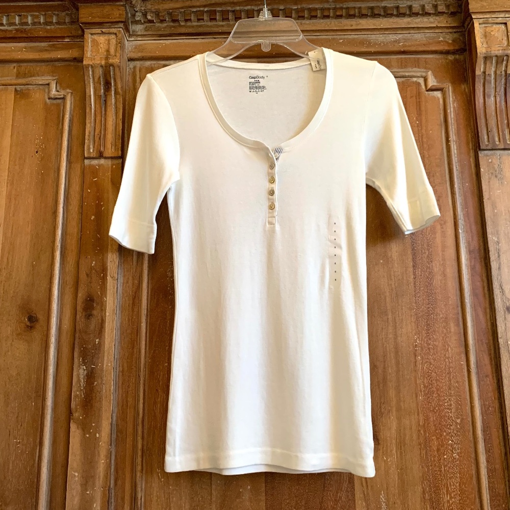 GAP Body Short Sleeve Button Up Henley Top White Size Small